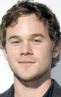 Recent Aaron Ashmore pictures.