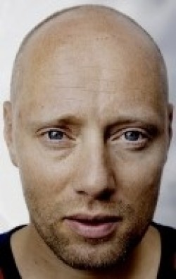 Aksel Hennie - bio and intersting facts about personal life.