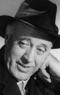 Alastair Sim - bio and intersting facts about personal life.