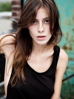Alejandra Guilmant - bio and intersting facts about personal life.