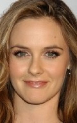 Alicia Silverstone - bio and intersting facts about personal life.