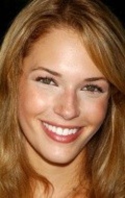 Amanda Righetti - bio and intersting facts about personal life.