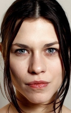 Ana Ularu - bio and intersting facts about personal life.