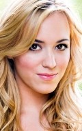 Andrea Bowen - bio and intersting facts about personal life.