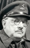 Arthur Lowe - bio and intersting facts about personal life.