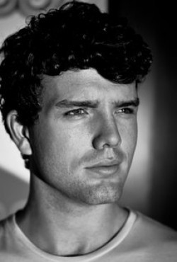 Austin Swift - bio and intersting facts about personal life.