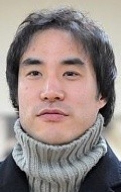 Bae Seong-woo - bio and intersting facts about personal life.