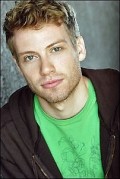 Barrett Foa - bio and intersting facts about personal life.