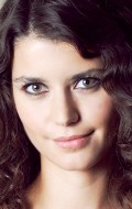 Beren Saat - bio and intersting facts about personal life.