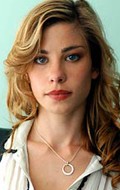 Brooke Satchwell - bio and intersting facts about personal life.
