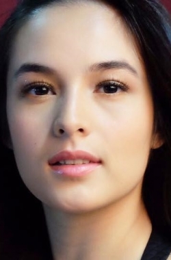 Chelsea Islan - bio and intersting facts about personal life.