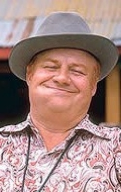 Clifton James - bio and intersting facts about personal life.