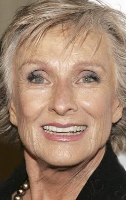 Cloris Leachman - bio and intersting facts about personal life.