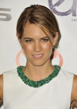 Cody Horn - wallpapers.