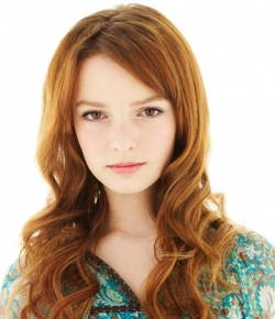 Dakota Blue Richards - bio and intersting facts about personal life.