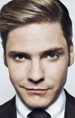 Daniel Bruhl - bio and intersting facts about personal life.