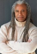 Dave Fennoy - bio and intersting facts about personal life.