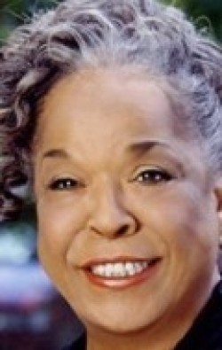 Della Reese - bio and intersting facts about personal life.