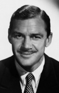 Douglas Fowley - bio and intersting facts about personal life.