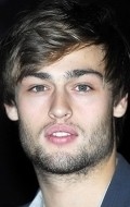 Douglas Booth - bio and intersting facts about personal life.