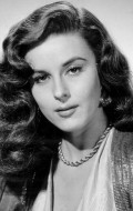 Elaine Stewart - bio and intersting facts about personal life.
