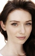 Eleanor Tomlinson - bio and intersting facts about personal life.