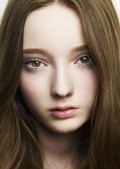 Emma Dumont - bio and intersting facts about personal life.