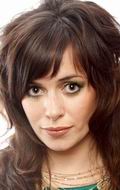 Eve Myles - bio and intersting facts about personal life.