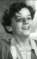Freddie Bartholomew - bio and intersting facts about personal life.