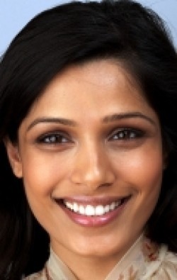 Freida Pinto - bio and intersting facts about personal life.