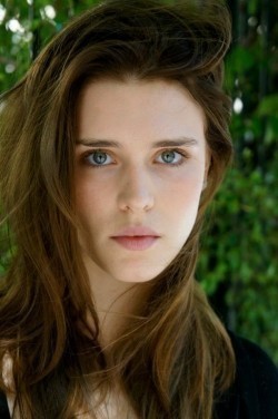 Recent Gaia Weiss pictures.