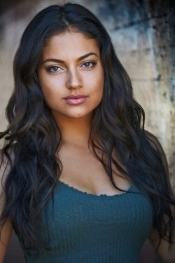 Recent Inanna Sarkis pictures.