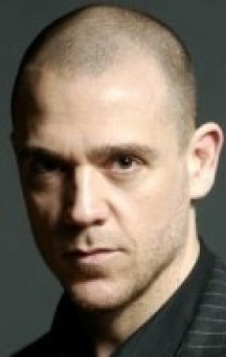 Jamie Sives - bio and intersting facts about personal life.
