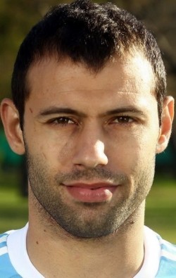 Javier Mascherano - bio and intersting facts about personal life.