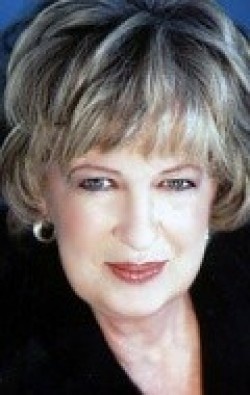 Jayne Eastwood - bio and intersting facts about personal life.