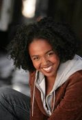 Jerrika Hinton - bio and intersting facts about personal life.