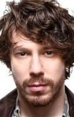 John Gallagher Jr. - bio and intersting facts about personal life.