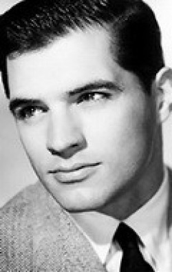 John Gavin - bio and intersting facts about personal life.