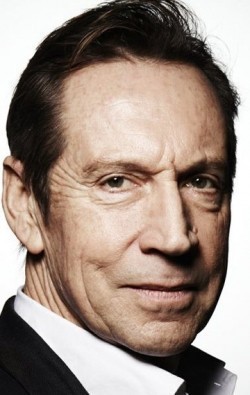 Recent Jonathan Hyde pictures.