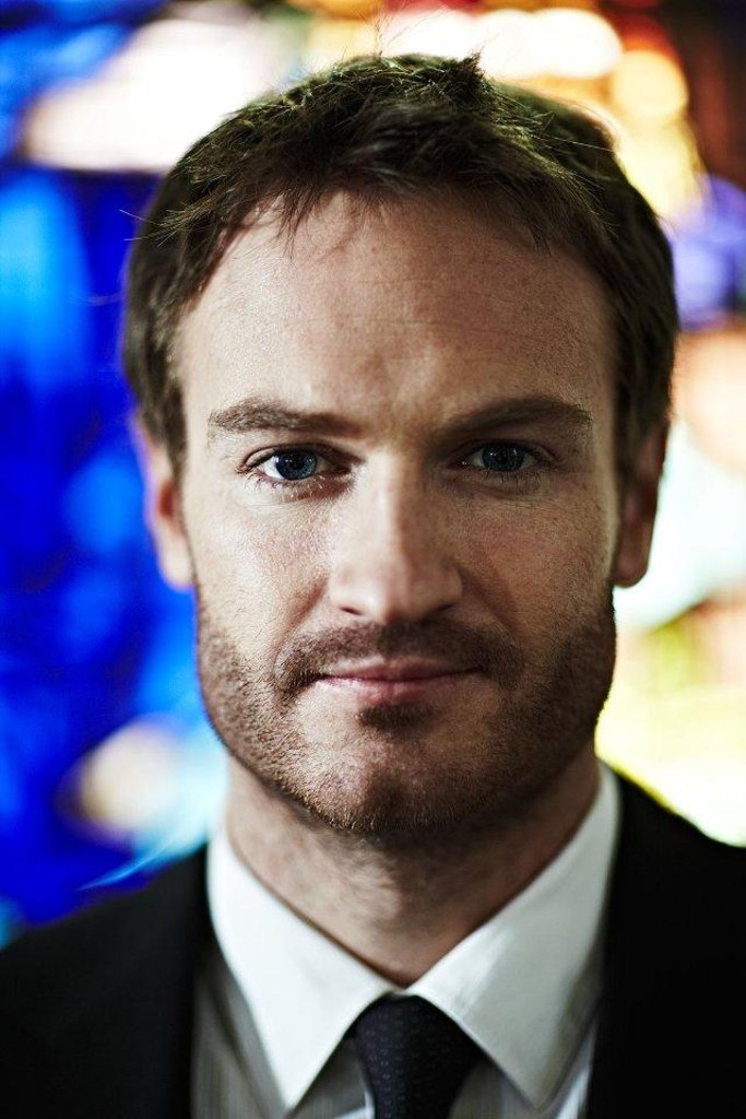 Josh Lawson - bio and intersting facts about personal life.