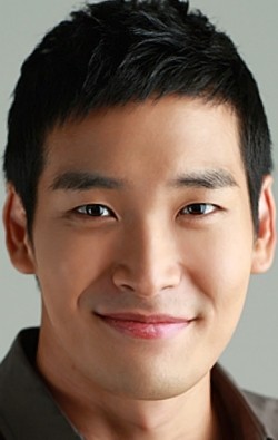 Jung Gyu Woon - bio and intersting facts about personal life.