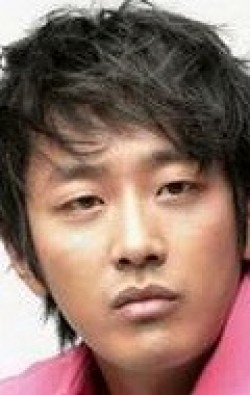 Ha Jeong Woo - bio and intersting facts about personal life.