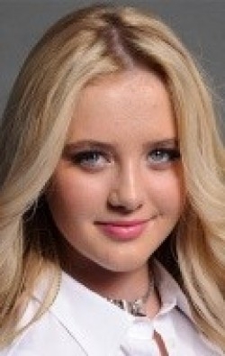 Recent Kathryn Newton pictures.