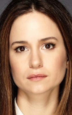 Katherine Waterston - bio and intersting facts about personal life.