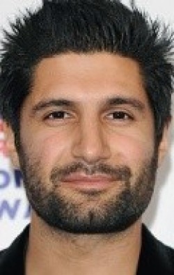 Kayvan Novak - bio and intersting facts about personal life.