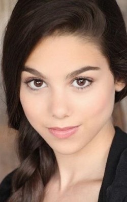 Kira Kosarin - bio and intersting facts about personal life.