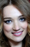 Kristen Connolly - bio and intersting facts about personal life.