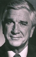 Leslie Nielsen - bio and intersting facts about personal life.