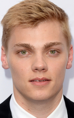 Levi Meaden - bio and intersting facts about personal life.