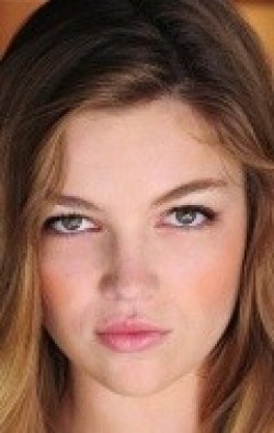 Recent Lili Simmons pictures.